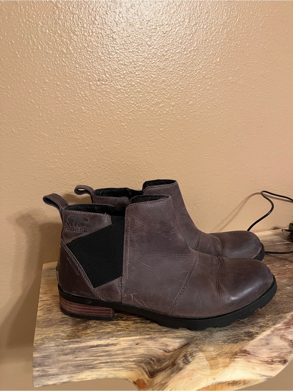 Sorel Dark Gray Leather Boots